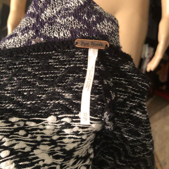 Free people cowl neck patchwork sweater - Picture 6 of 6